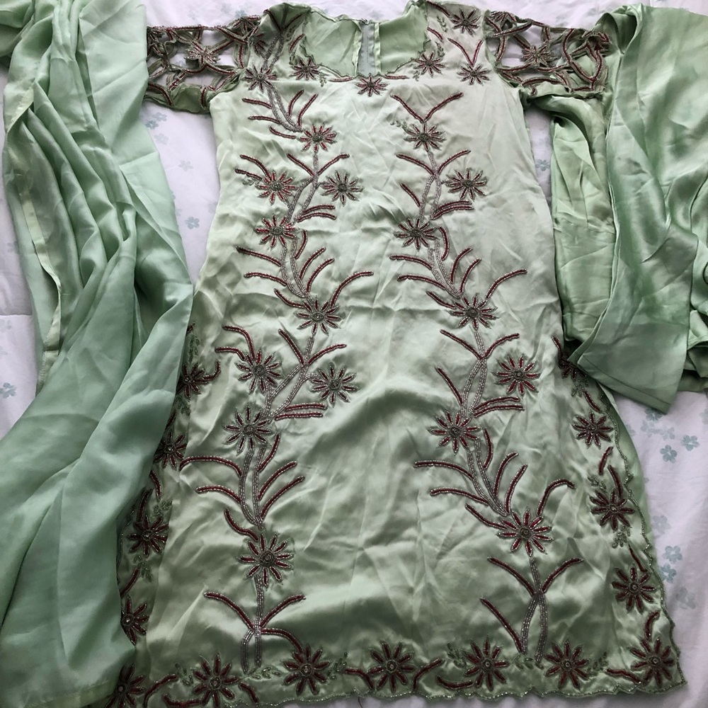 💚OFFERS Paki/Indian Party Wear Outfit